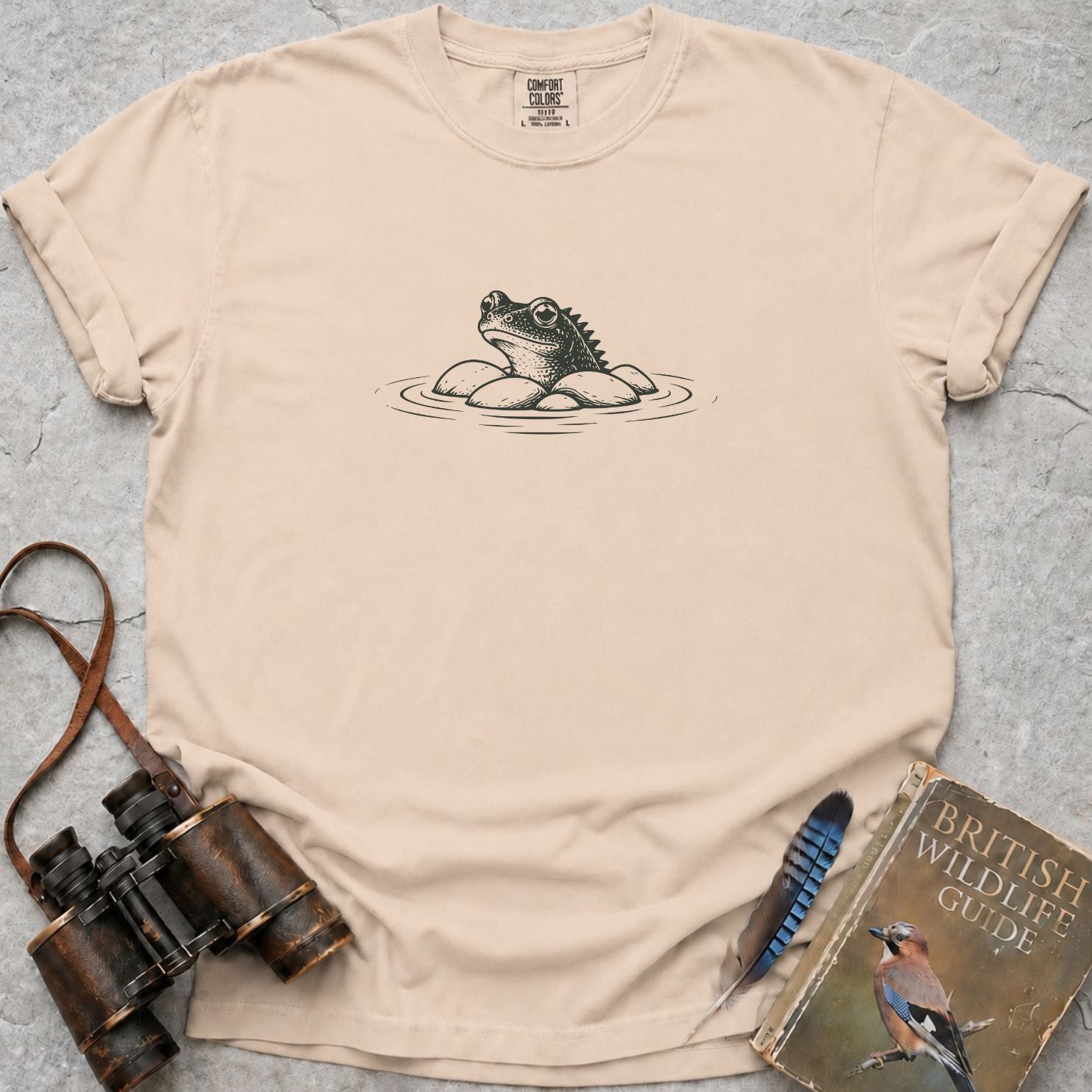 Peeping Newt T-Shirt