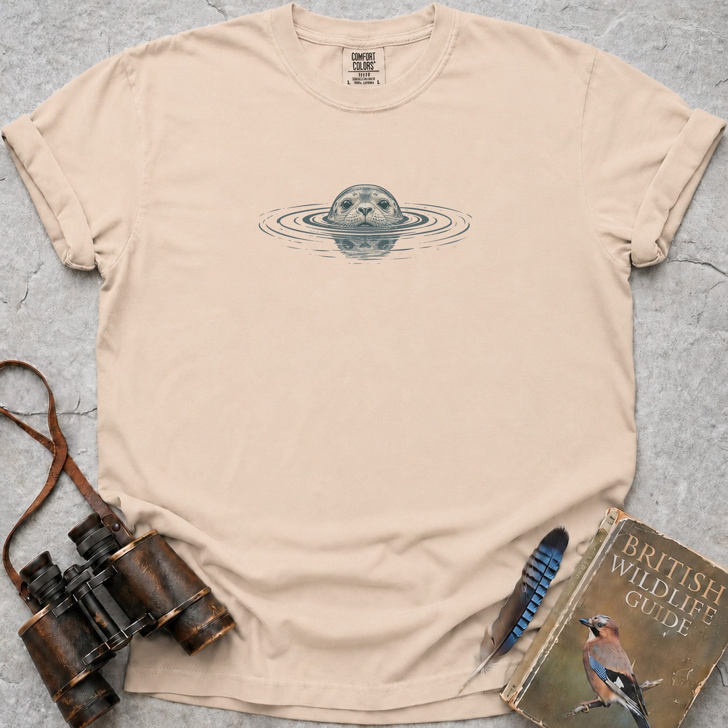 Peeping Seal T-Shirt — ivory