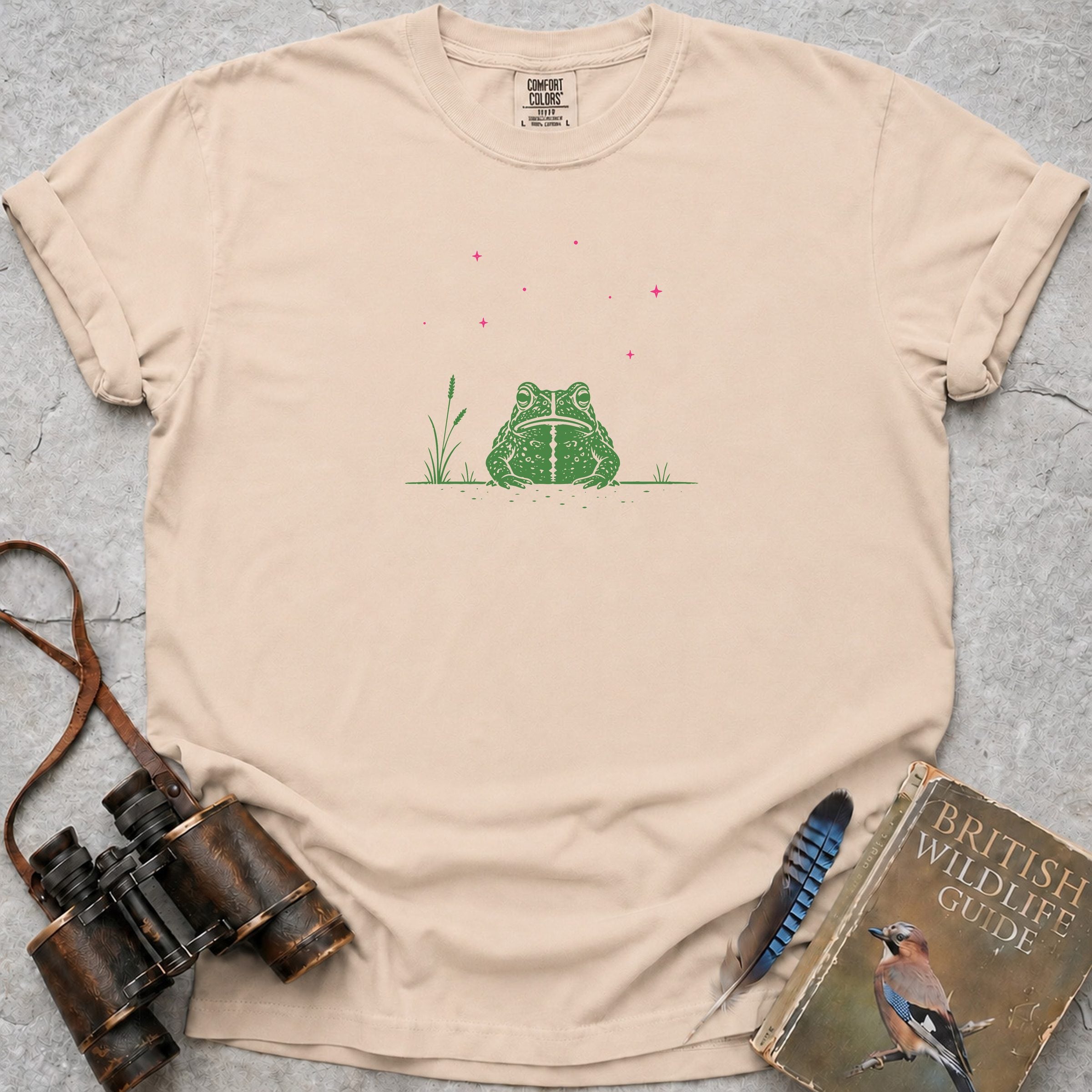 Starry Green Toad T-Shirt — ivory