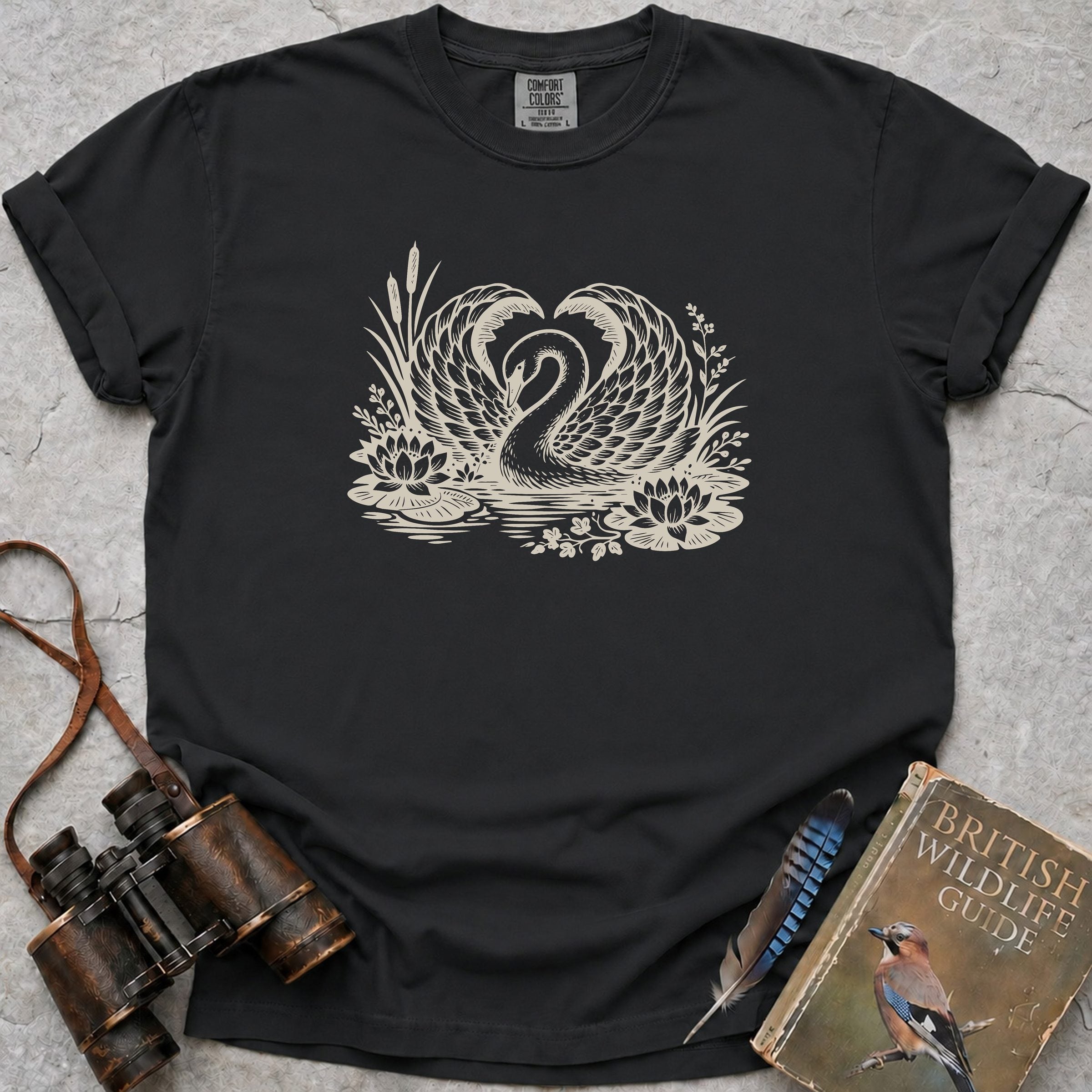 Swan Heart T-Shirt — black